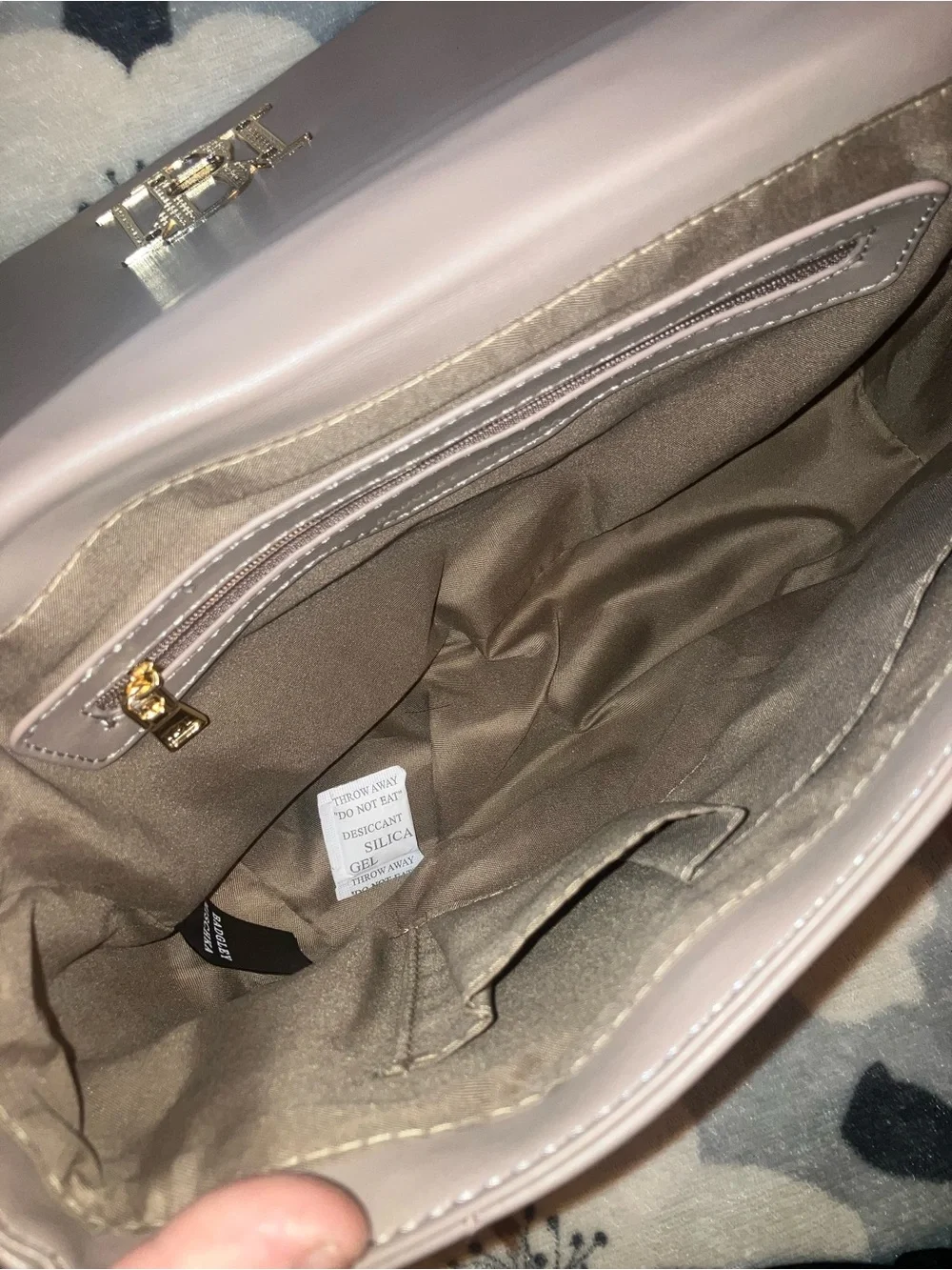 Badgley Mischka NWT Quilted Taupe Crossbody Bag